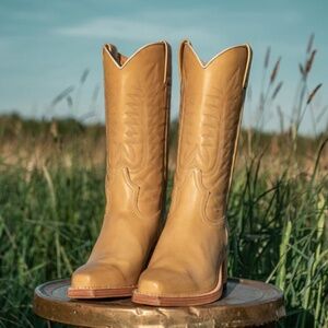 Dandelie Sandra Sabana cowgirl cowboy boots camel tan khaki 6.5